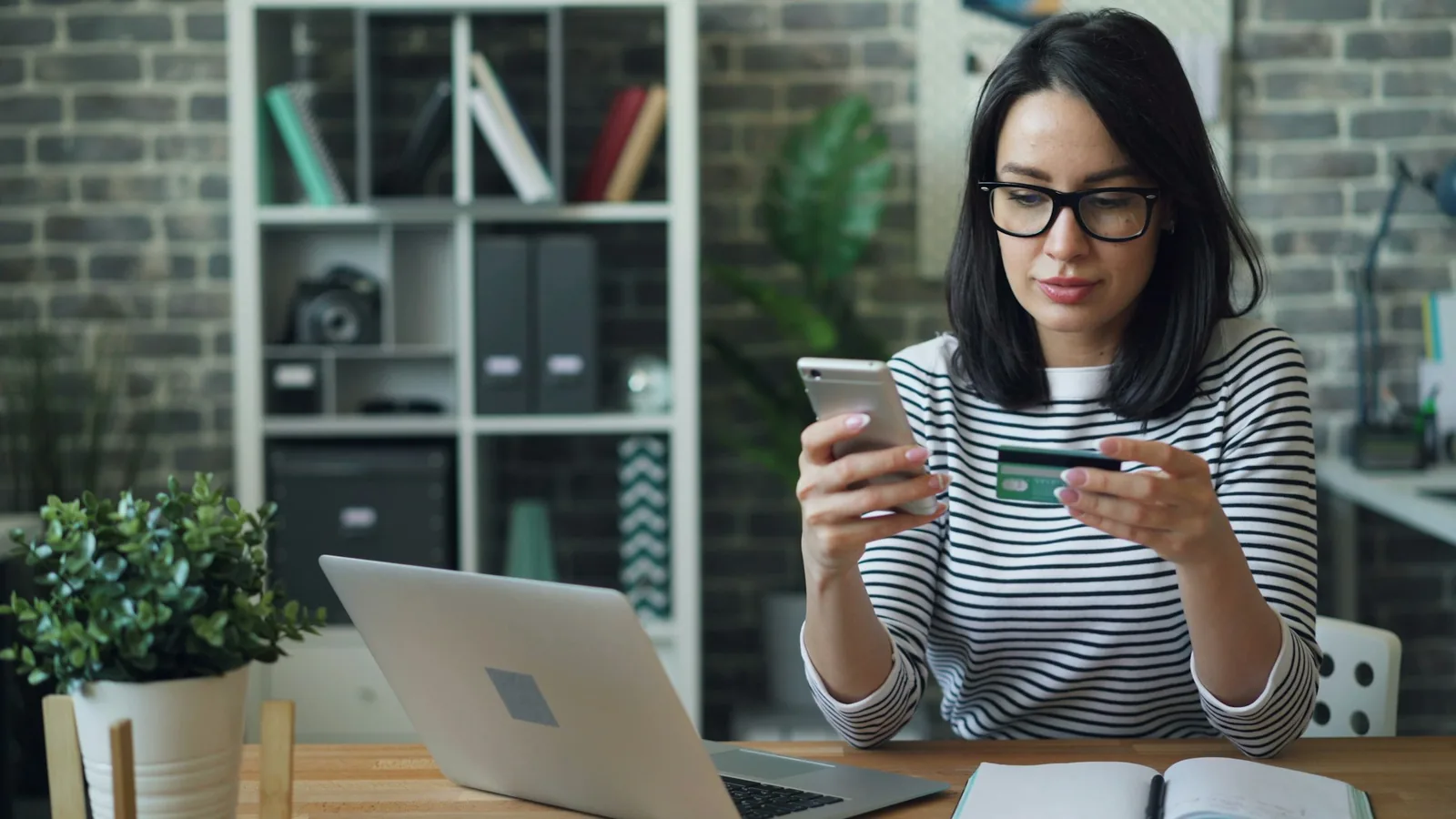 Small business invoice with online card and bank payment options